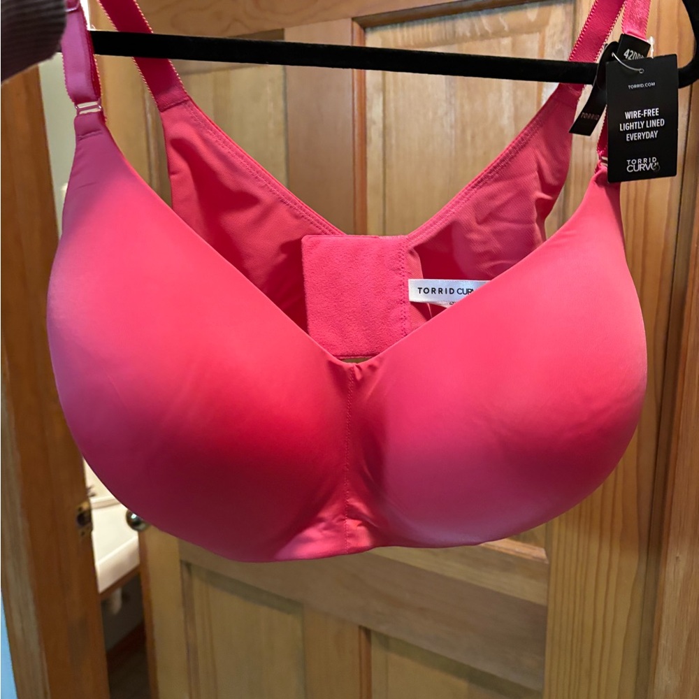 Torrid Vibrant Pink Bra-NWT